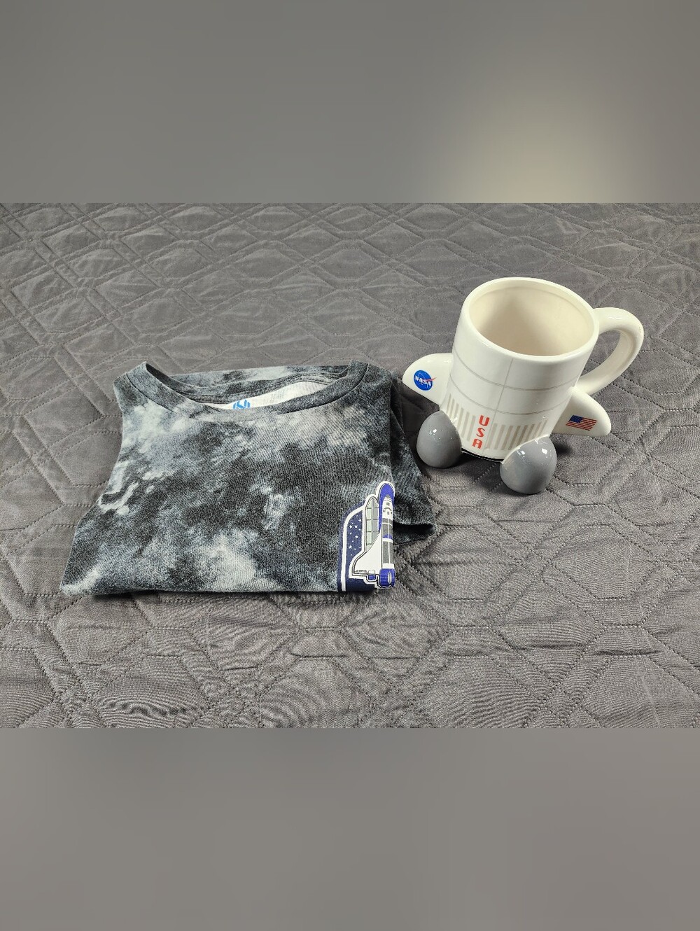 NASA lot- Hyper Space NASA Shirt M 3D NASA Space Shuttle Shaped Mug some wear
